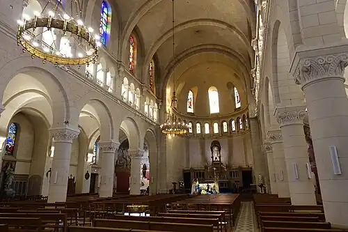 Nave of the new church on Rue Ampere