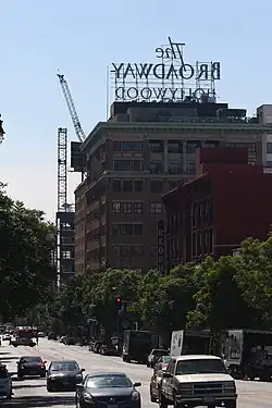 Broadway Hollywood Building (1928-) in 2016