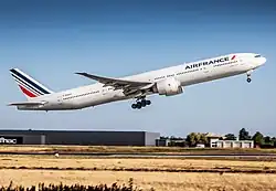 Air France Boeing 777 in the 2009 livery