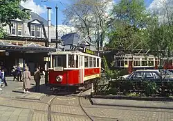 Prague motor car 352 at the Haarlemmermeer station.