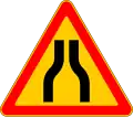 1.18.4 Road narrows on both sides (temporary)