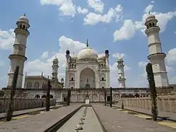 Rabia Daurani's tomb (Bibi-Ka-Maqbara)