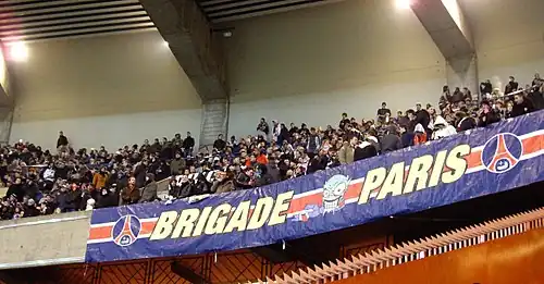 Brigade Paris lors de PSG 2-0 Caen, 2009.