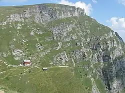 Caraiman cabin, situated near the peak