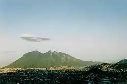 Cerro de la Silla as seen from Cerro del Obispado in 2007