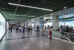 Line 1 concourse