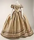 Dress 1860–1864 (British)