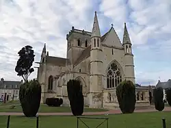 Building's southeast facade.