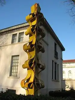 El maíz (1996), painted steel, 9.6 x 1 meters, Washington D.C.