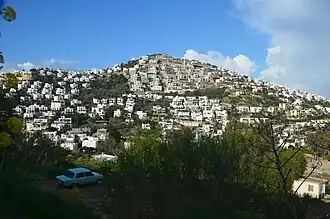 A view of hillside houses in Geriş