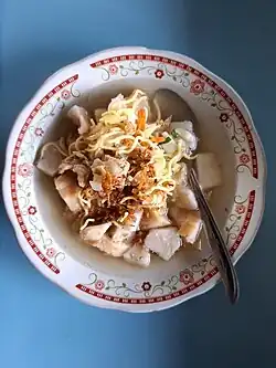 Ketupat mie commonly found in Martapura