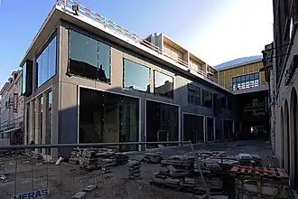 K in Kortrijk, Steenpoort entrance (November 2009).