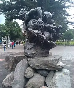 La Lucha Eterna (The Eternal Struggle), Quito