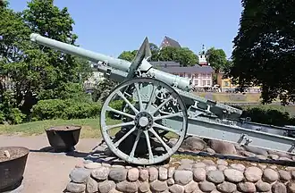 A 105 K/29 at the memorial to the 21st Heavy Artillery Battalion at Porvoo, Finland.