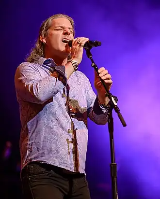 Robbie Wyckoff, Music Strong 02 10 2019 -31 (46344786535).jpg