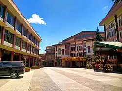 Gonzaga Campus (Facade)