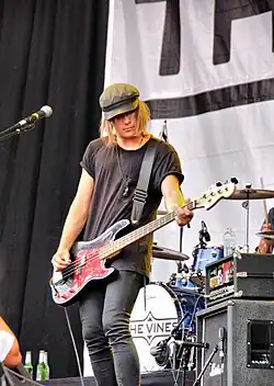 Heald onstage with The Vines in 2011